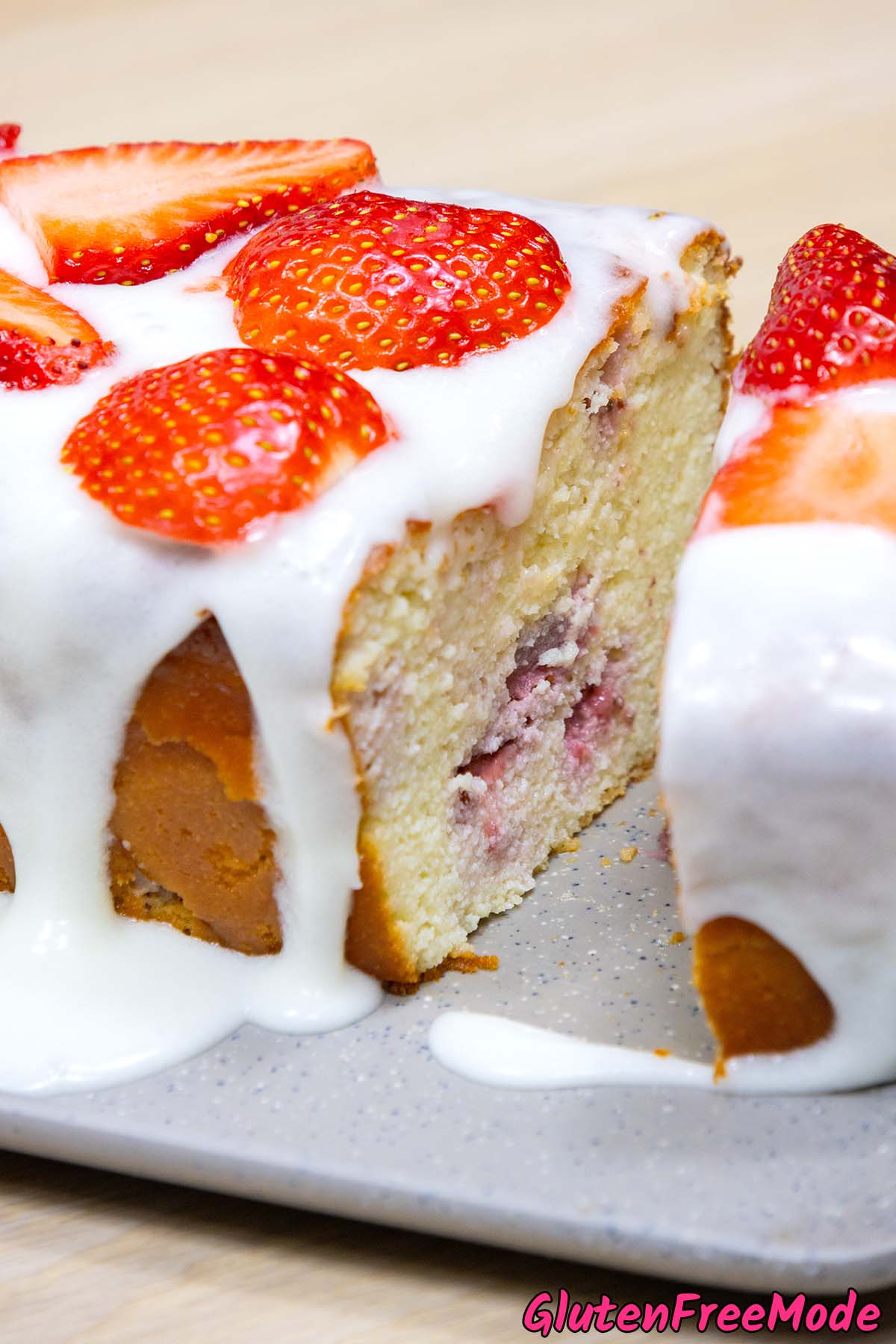 Gluten Free Strawberry & Lemon Cake Recipe