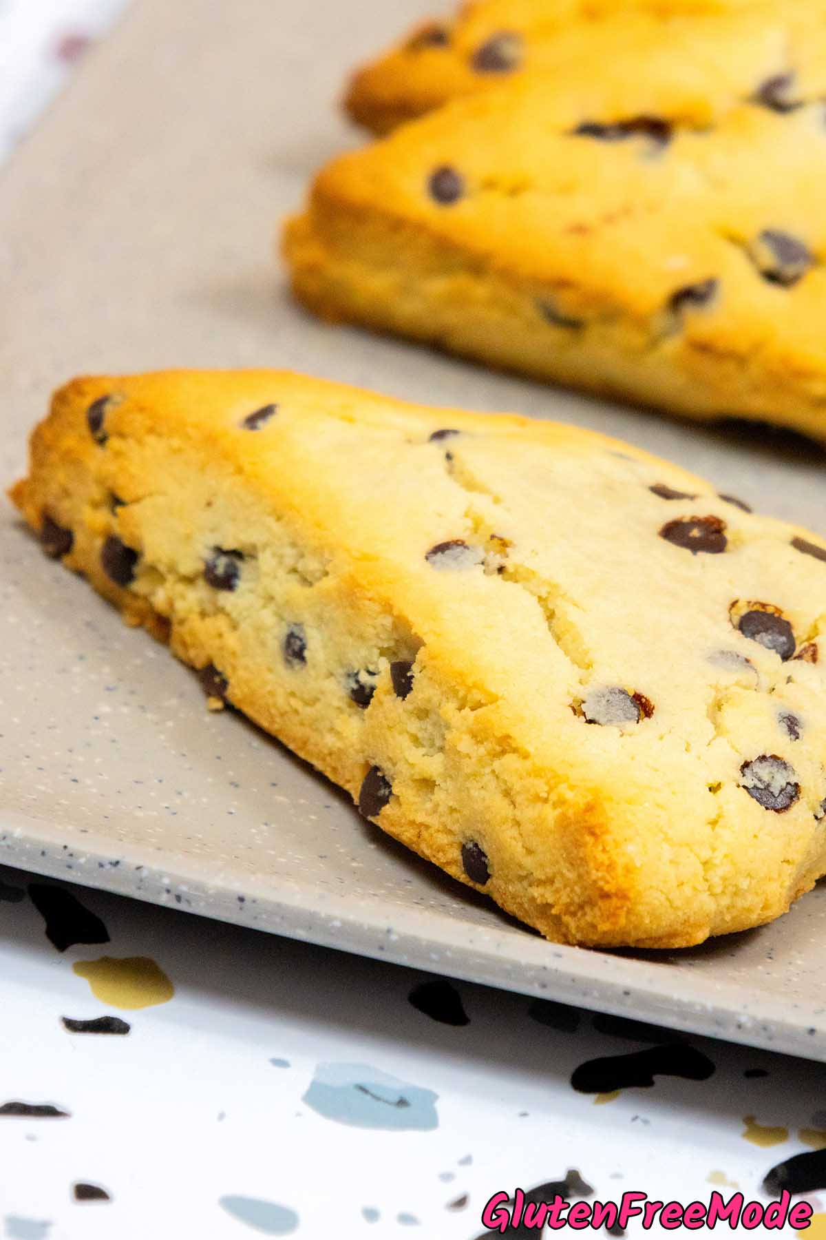 Low Carb Chocolate Chip Scones