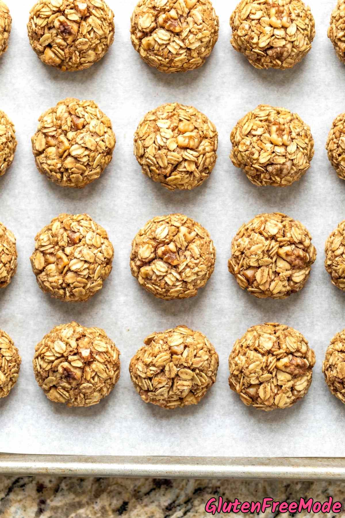 Irresistible apple cinnamon granola bites