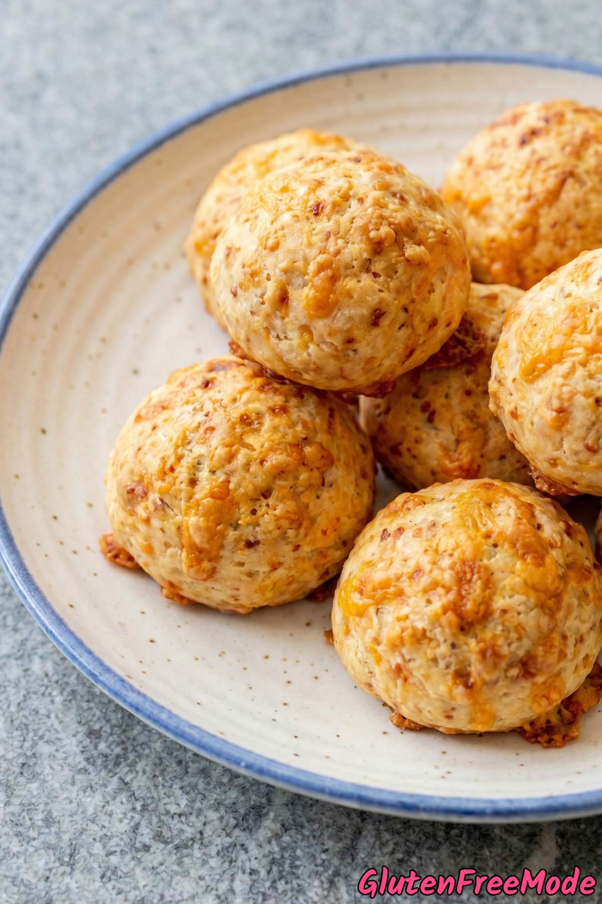 Airy gluten free baked cheese puffs
