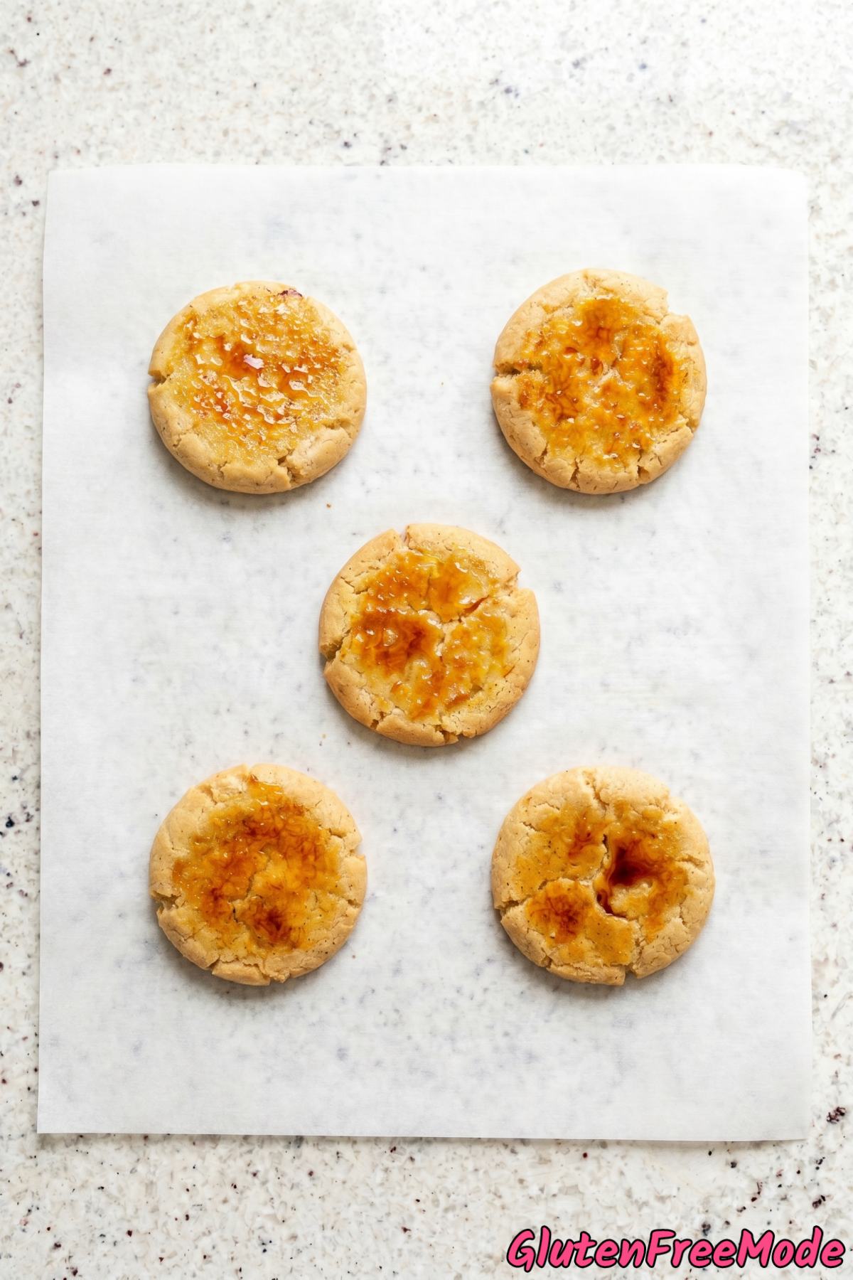 Caramelized gluten free creme brulee cookies
