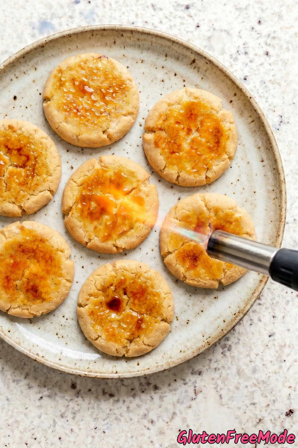 Buttery gluten free creme brulee cookies