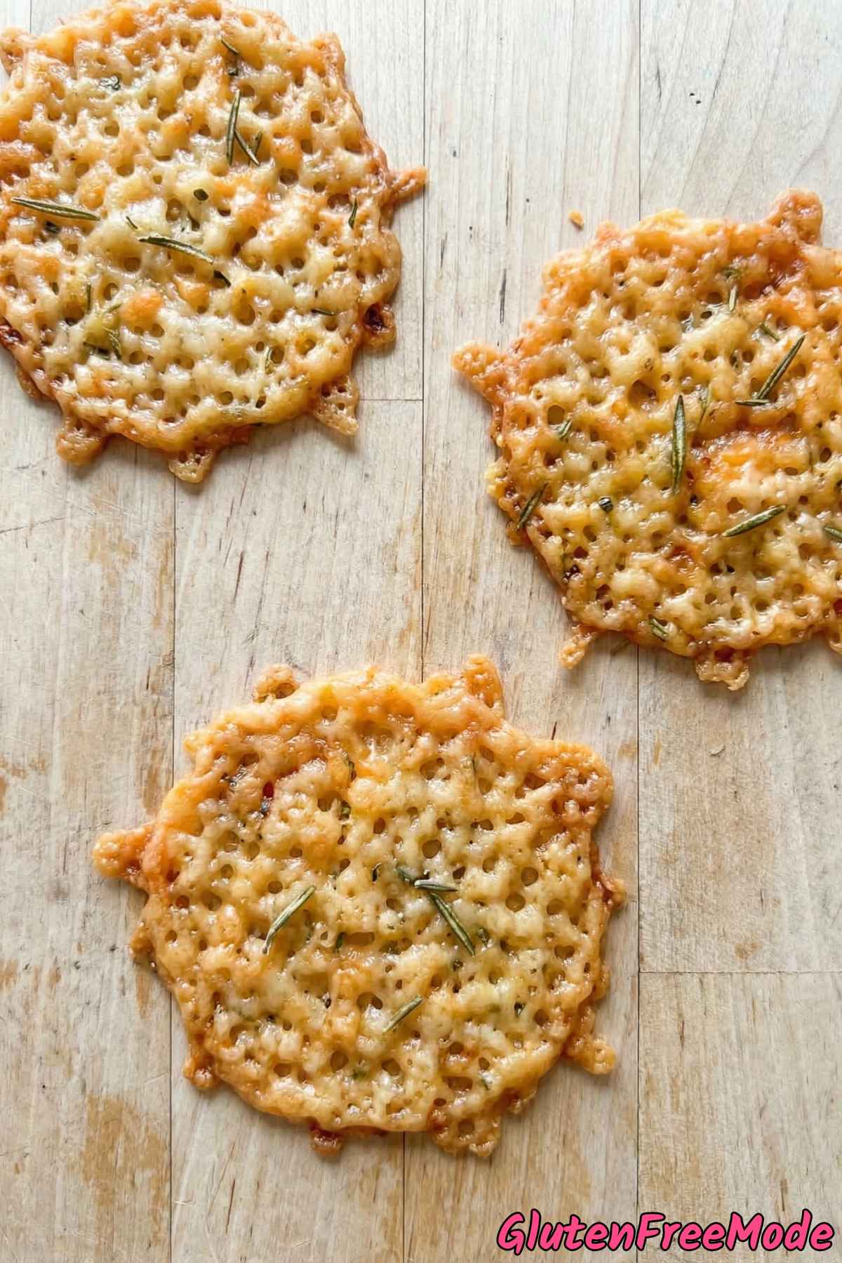 Light gluten free crunchy cheese crisps