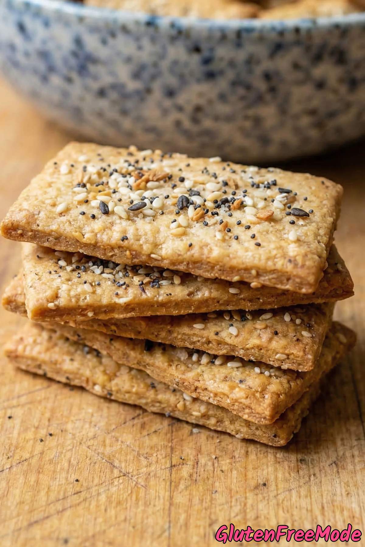 Golden gluten free everything bagel crackers
