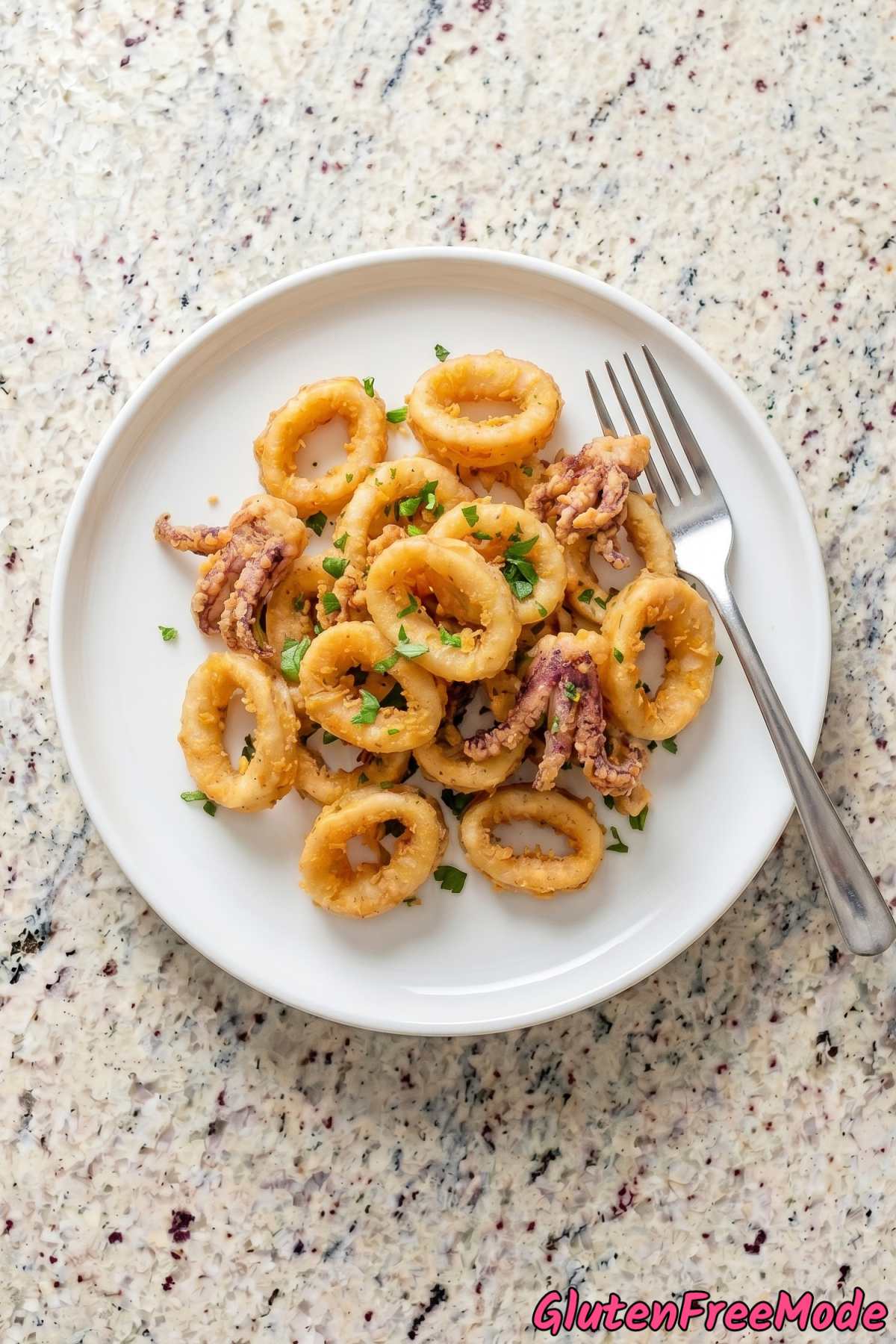 Seasoned gluten free fried calamari basket