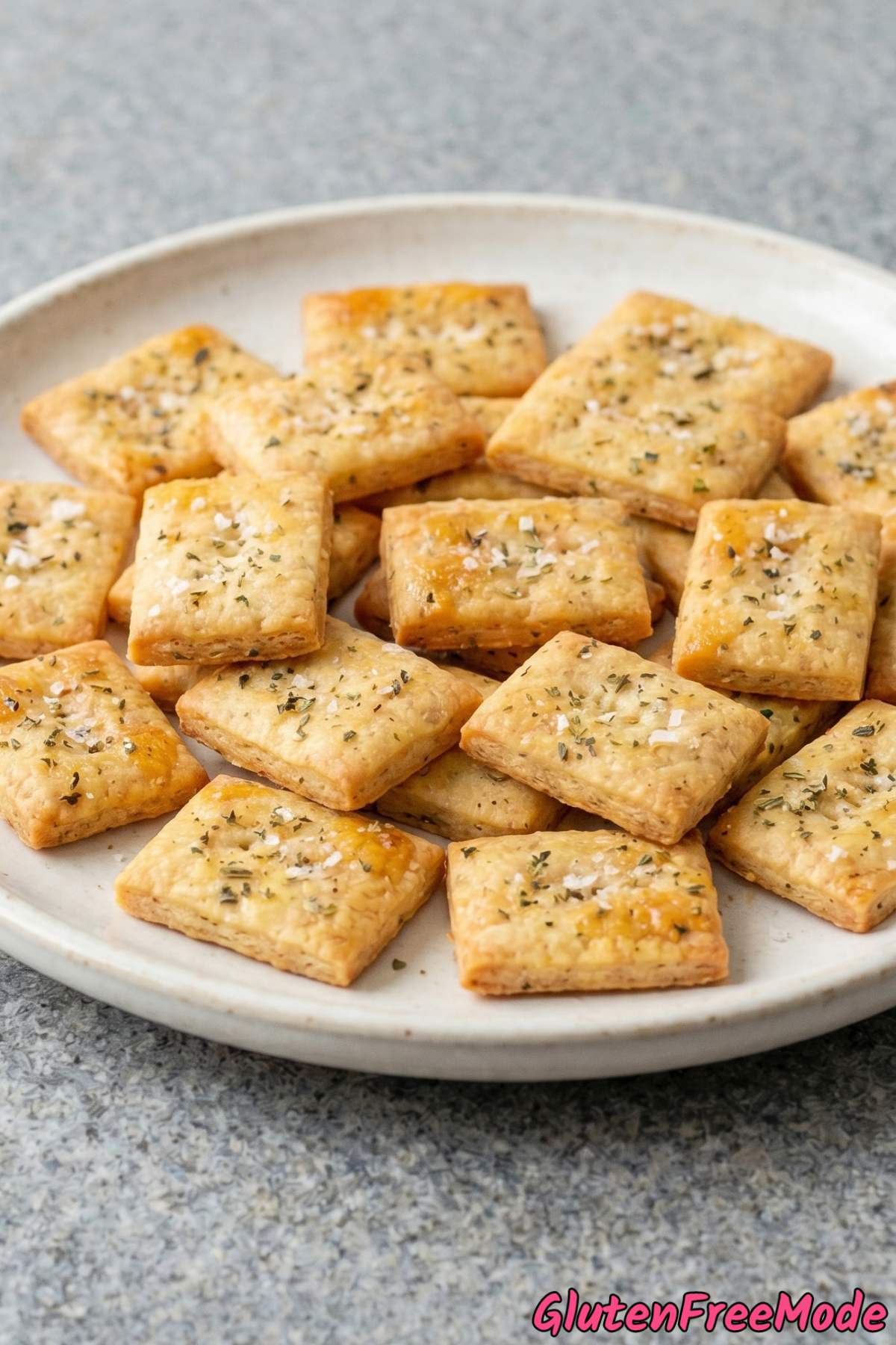 easy gluten free garlic crackers