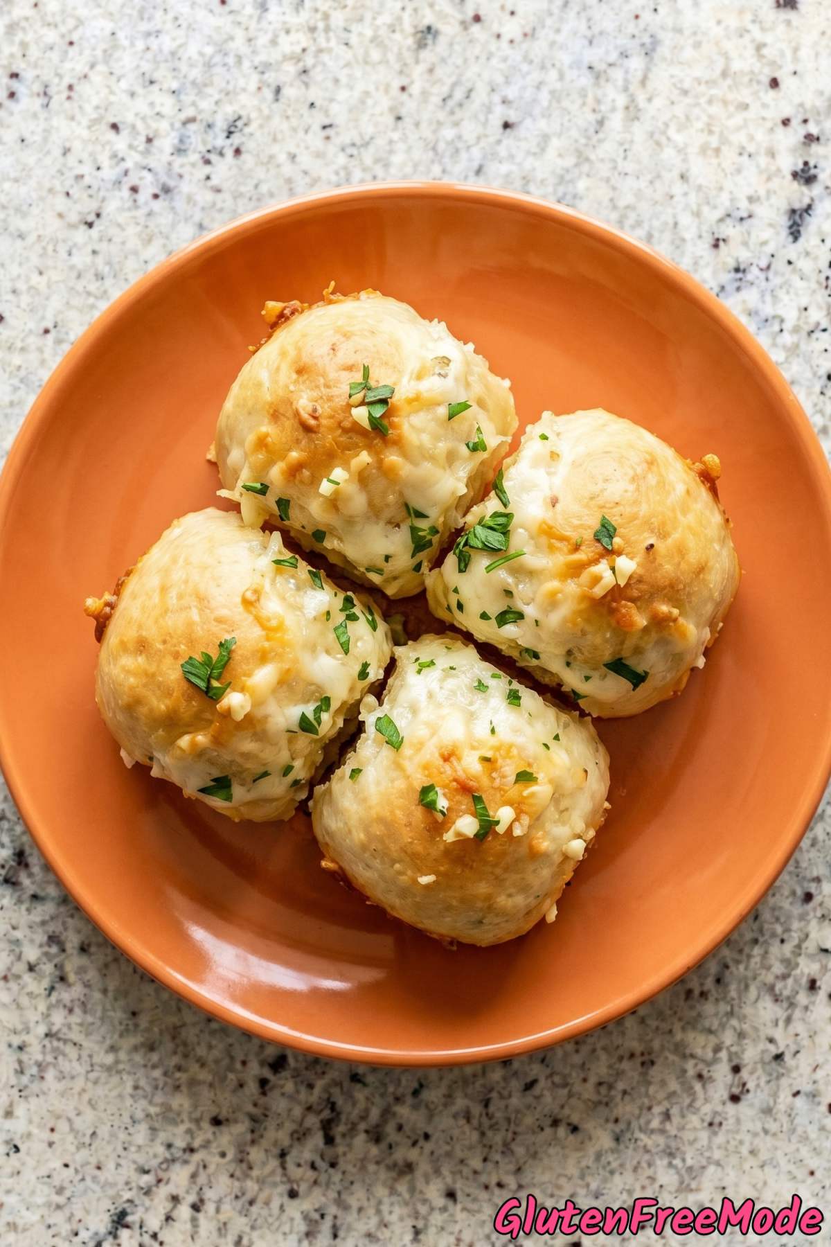 Irresistible gluten free garlic cheese pull-apart rolls