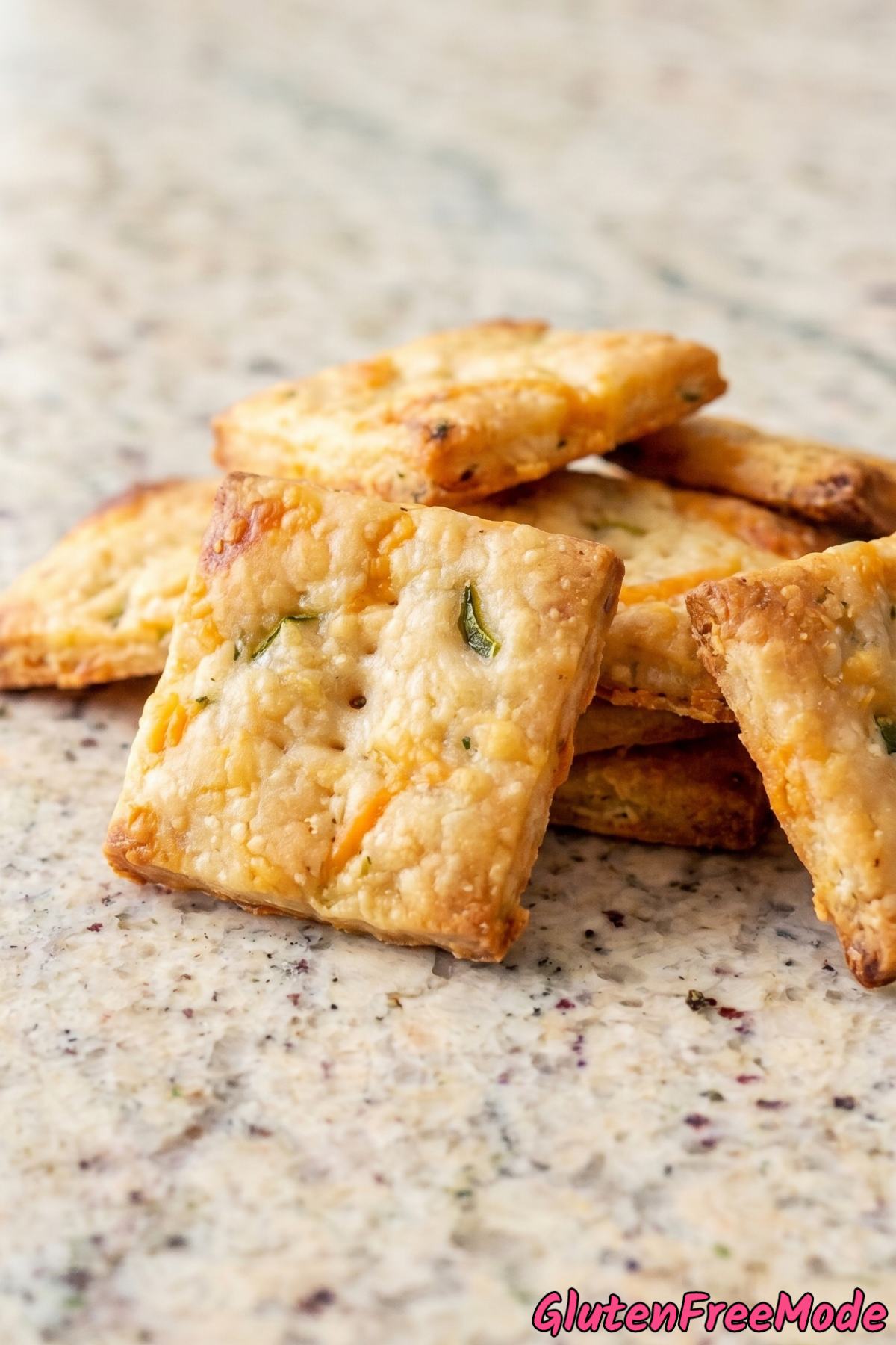 golden jalapeño popper crackers close up