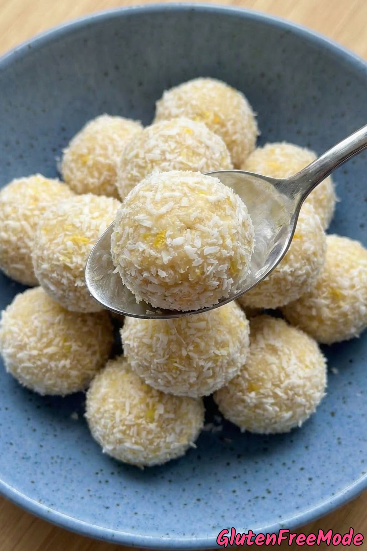 Easy gluten free lemon coconut bliss balls