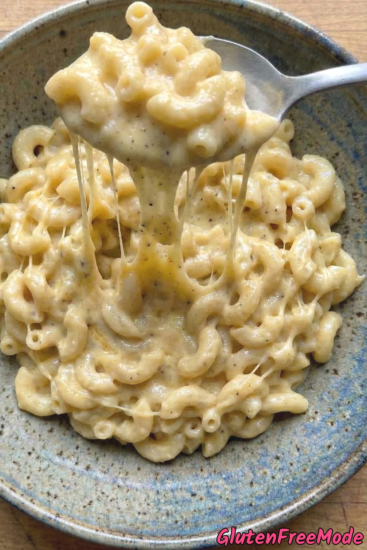 Rich and cheesy gluten free mac & cheese