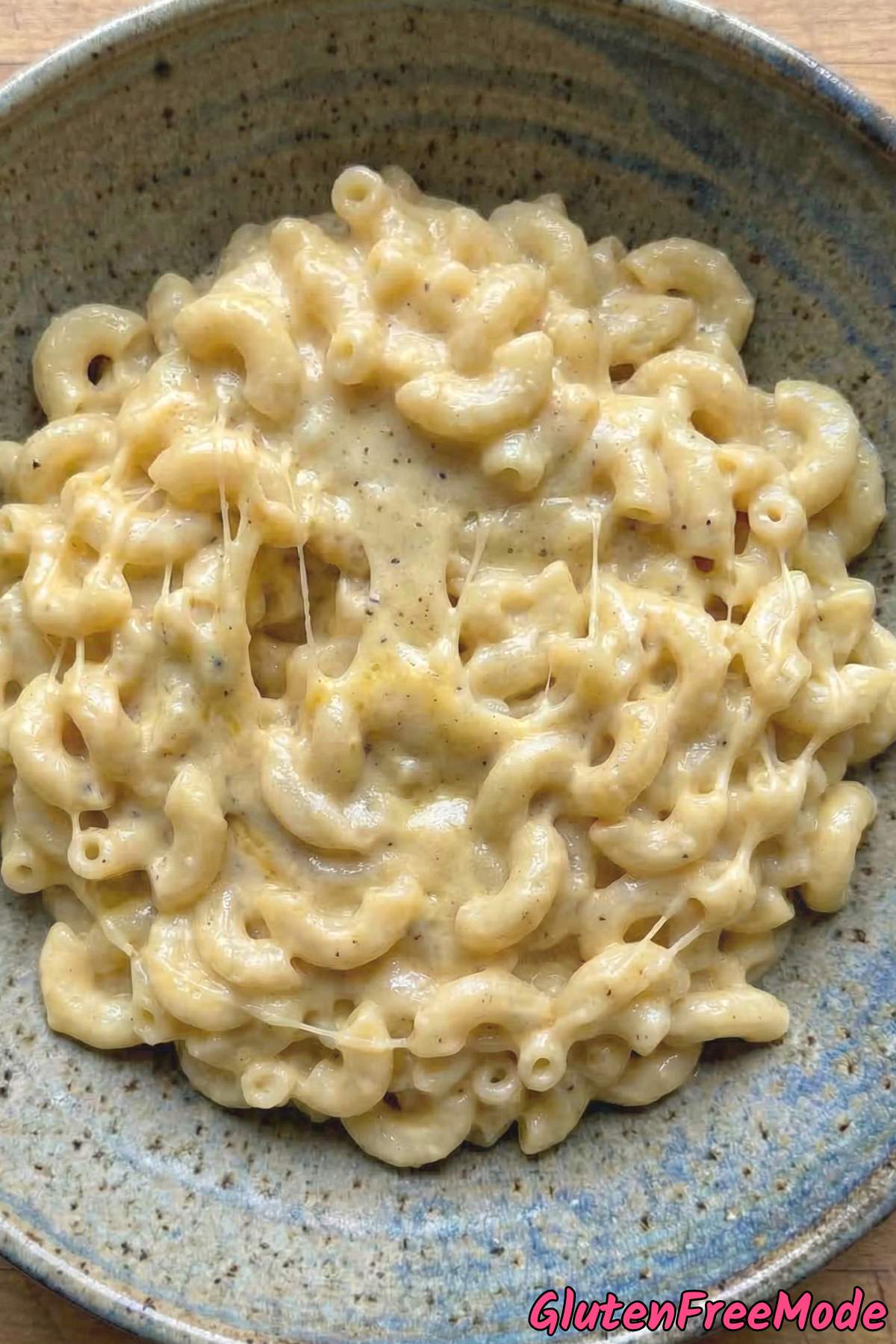 Comforting gluten free mac & cheese serving