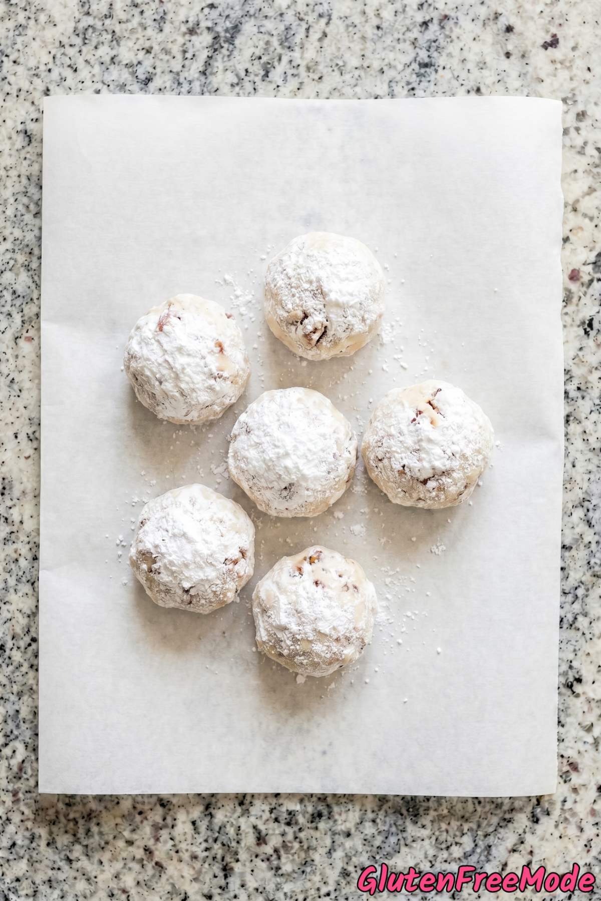 Powdered gluten free Mexican wedding cookies