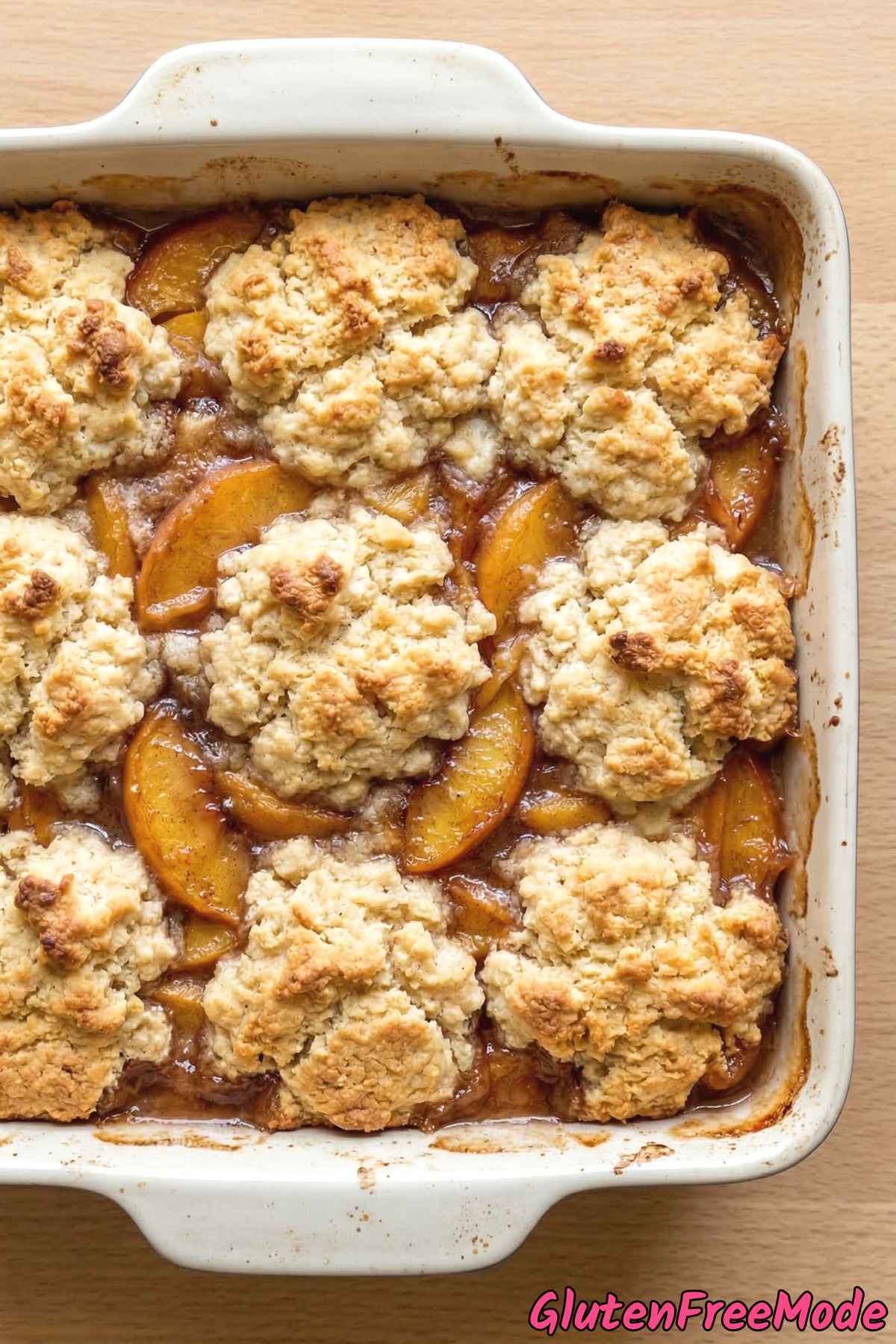 Juicy gluten free peach cobbler serving