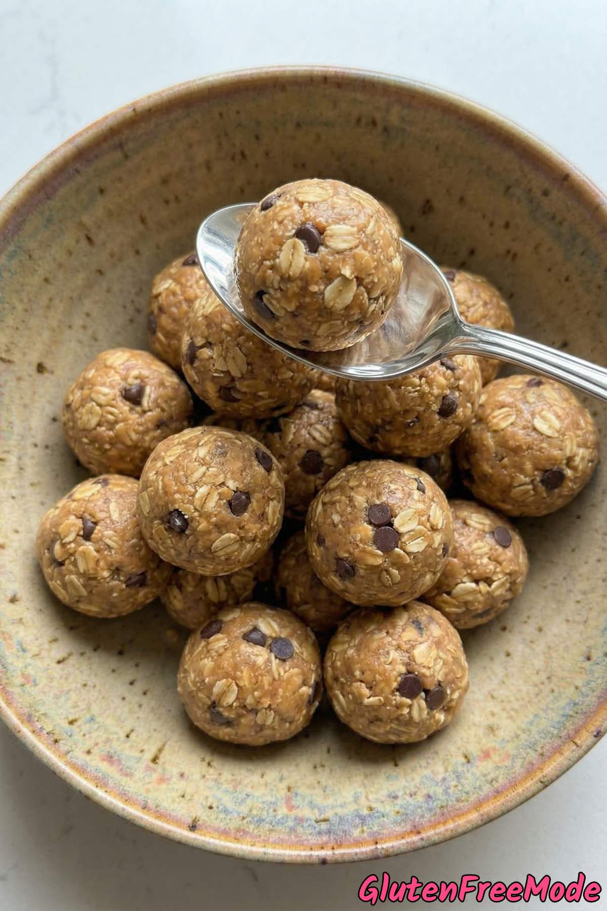 Simple gluten free peanut butter protein balls