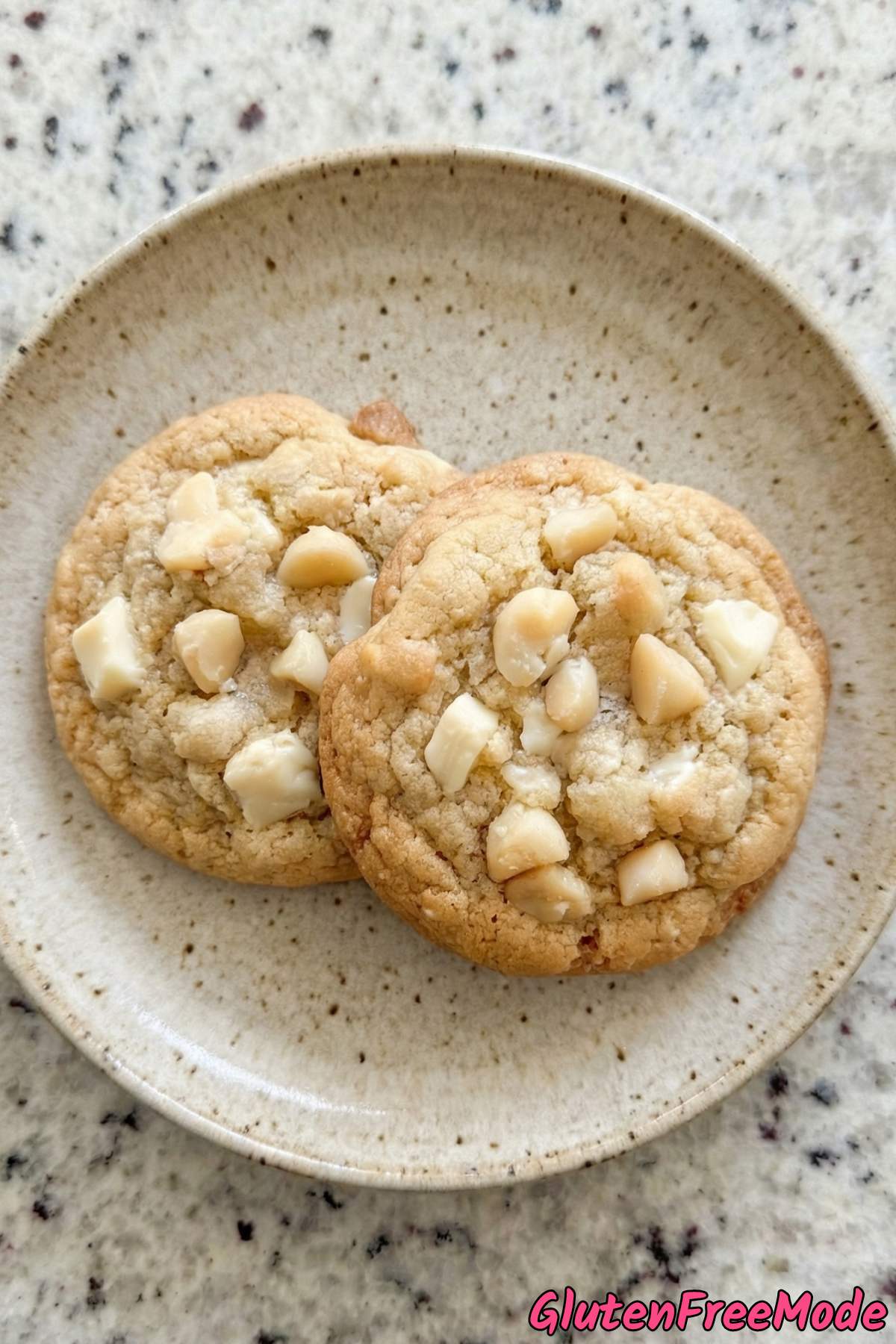 Irresistible macadamia white chocolate cookies