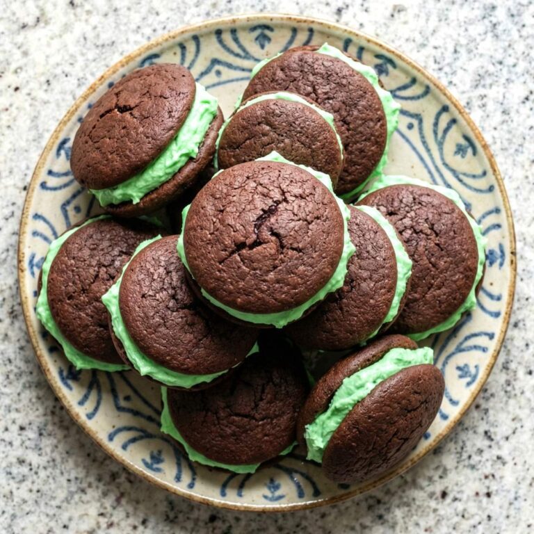 Gluten Free Chocolate Mint Whoopie Pies